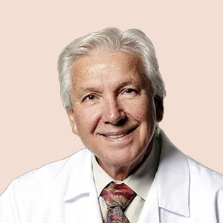 Dr(a). Canrobert Oliveira